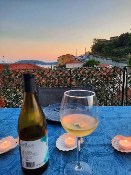 "Brezza Marina" con terrazza vista mare - Chambres d'hôtes Pitelli