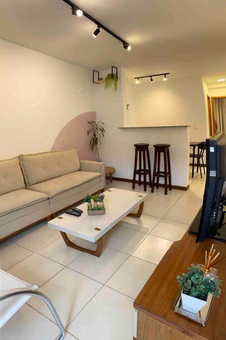 Apartamento com vista para as montanhas e natureza - Bed and Breakfast Petrópolis