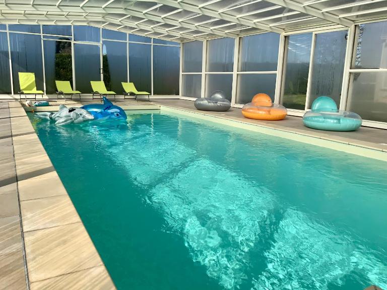 Piscine chauffée Villa mouettes de Loire - Chambres d'hôtes Maslives