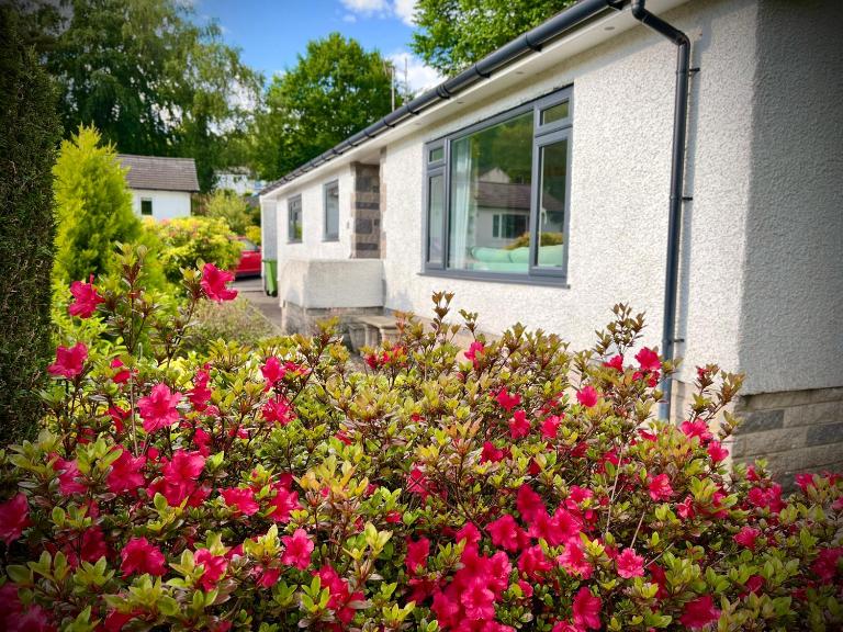 3-bedroom bungalow, central Ambleside with parking - Ferienwohnung Ambleside