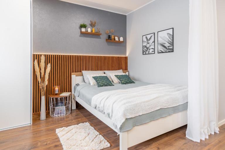 Romantic studio apartment - private entrance! - Bed and Breakfast Pärnu