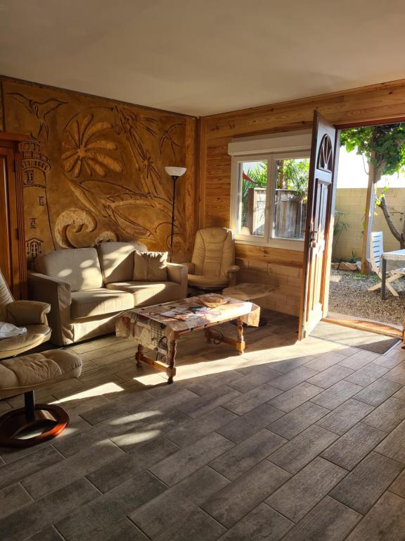 Appartement en bois - Ferienwohnung Sète