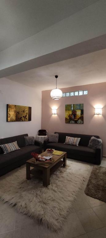 Villa Maria Aβδέλλα - Bed and Breakfast Avdélla