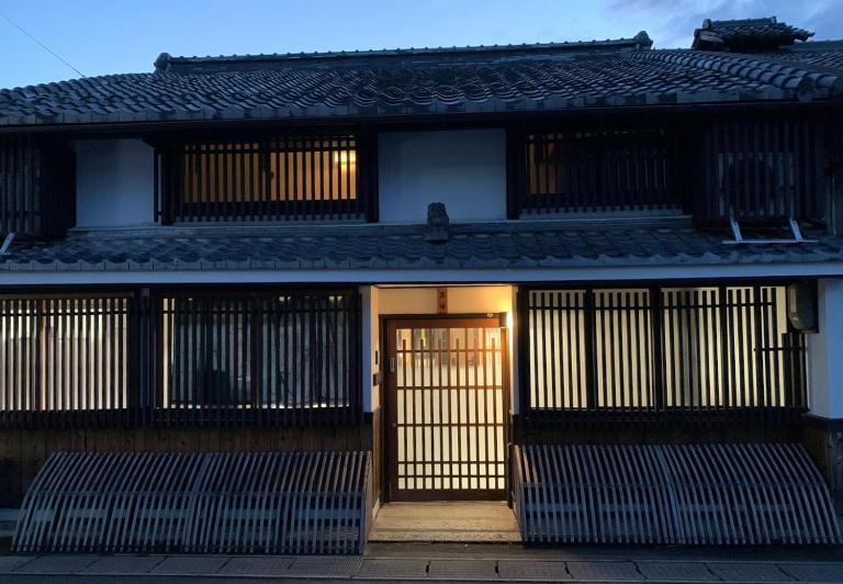 Guesthouse Shin - B&B Ōmihachiman