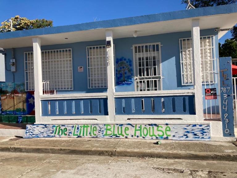 The Little Blue House - B&B Guayama