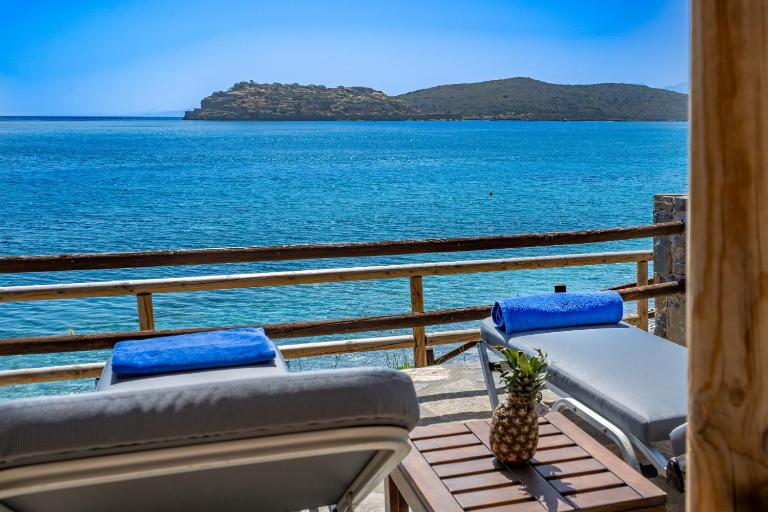 Plaka Beach Cottages - Chambres d'hôtes Pláka