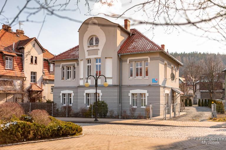 Apartament na deptaku z klimatyzacją, MyWeek - Chambres d'hôtes Polanica-Zdrój