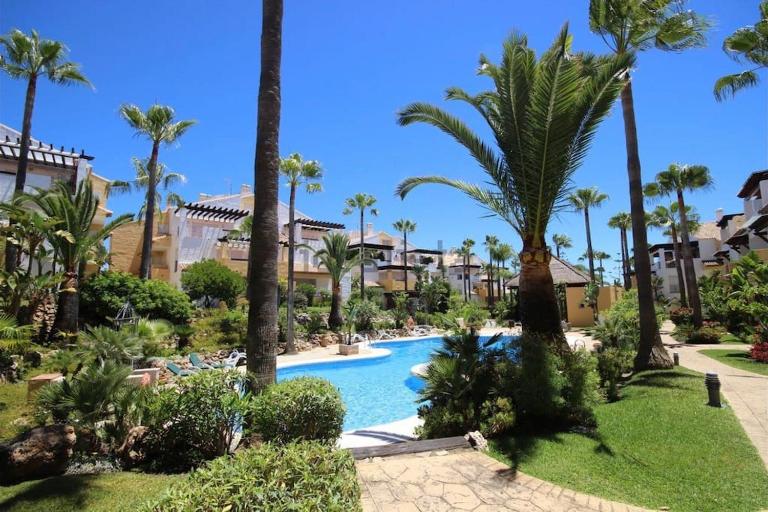 Apartamento en primera línea de playa - B&B Marbella