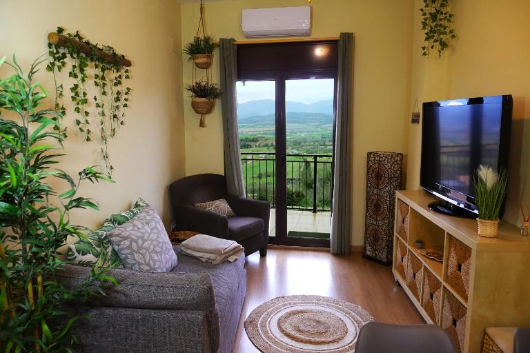Grace, apartamento con terraza y vistas - B&B Talarn