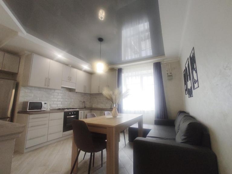 Апартаменти в новобудові в ЖК Фамілія - B&B Kulparkiv