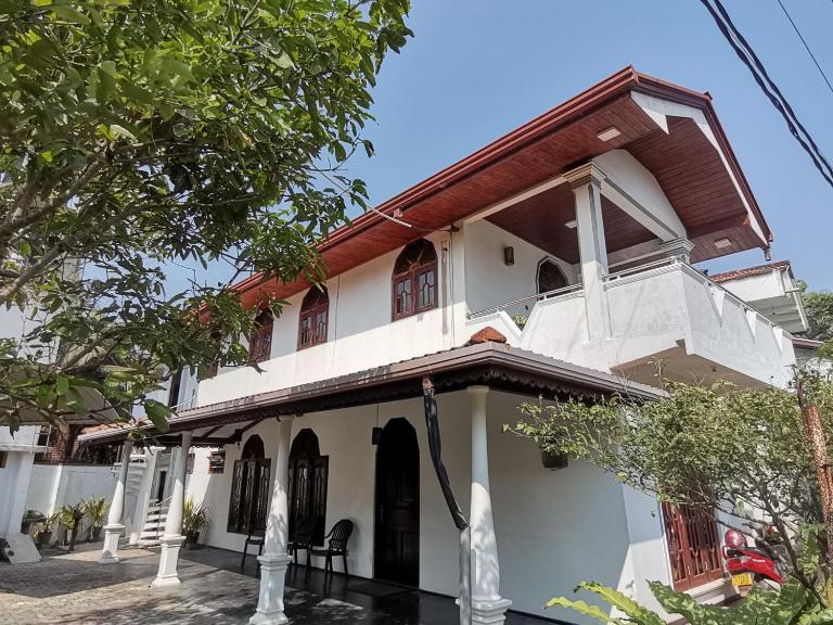Sun and Sand Apartment - B&B Ahangama