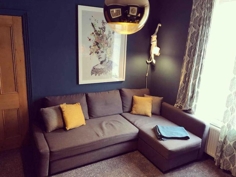 Handbridge in Chester sleeps 7 with BT Sports & Pac-man - Bed and Breakfast Hoo Green