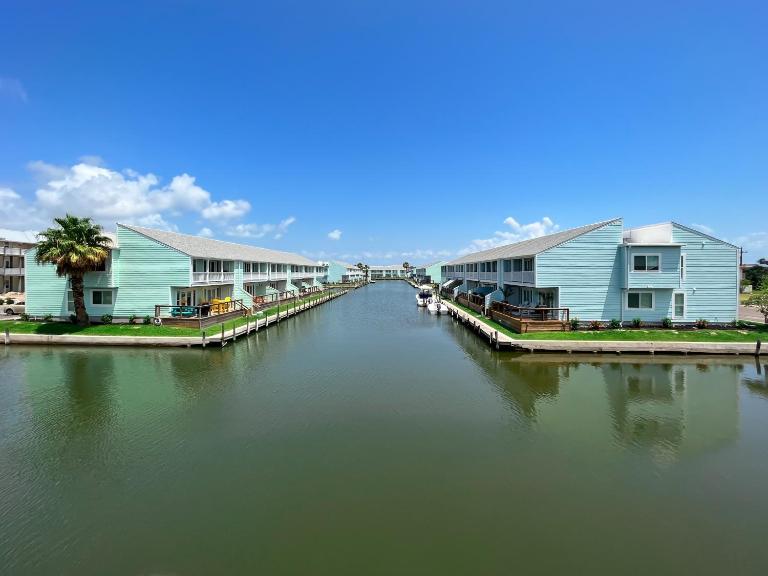 Rockport Waterfront Condo with a View - Ferienwohnung Rockport