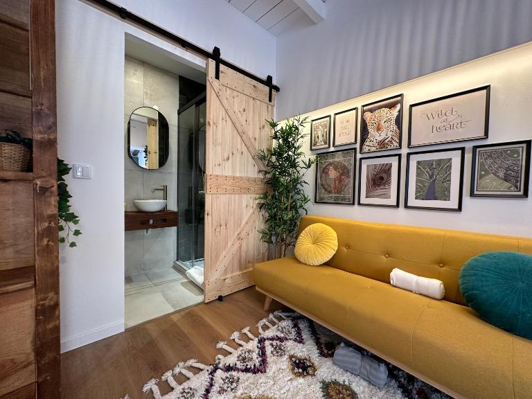 Estoril Tiny Home 5 Minutes From the Beach - B&B Estoril