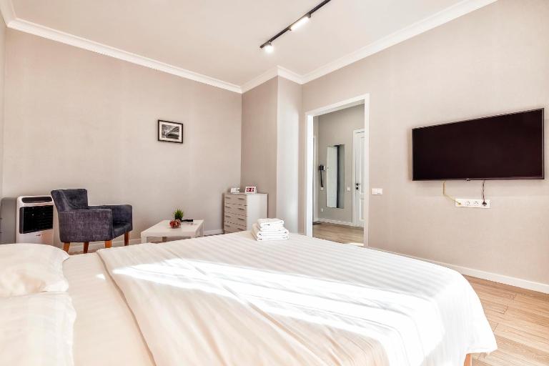 RAISSON A-HOTELH91 KHAN SHATyR - B&B Astana