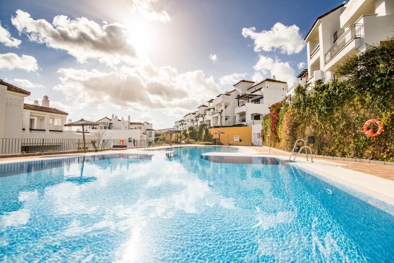 2149-Amazing groundfloor 3 bedrooms on golf, pools - B&B San Roque