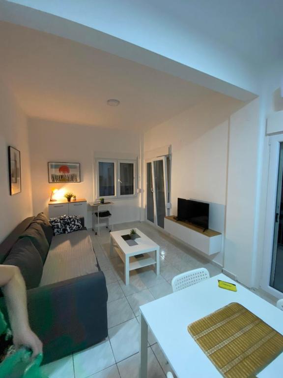 Sunny Peraia Apartment - B&B Peraía