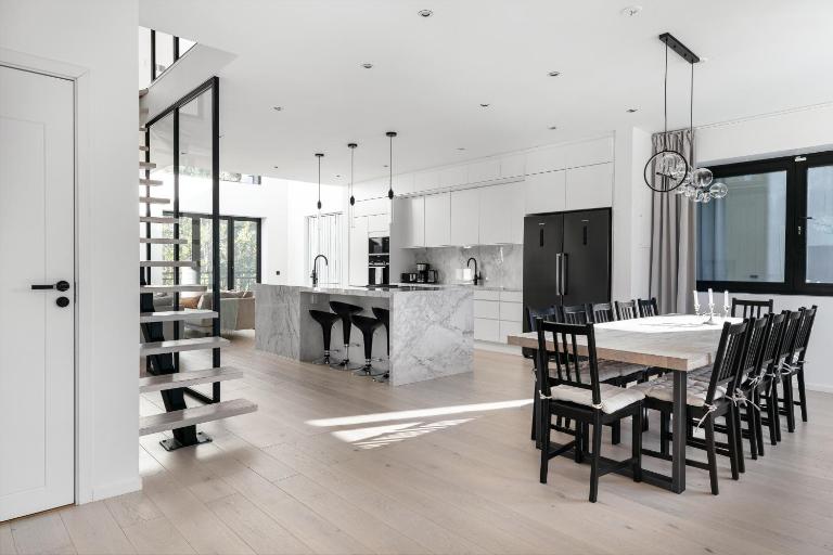 Stylish and spacious family home - B&B Stockholm