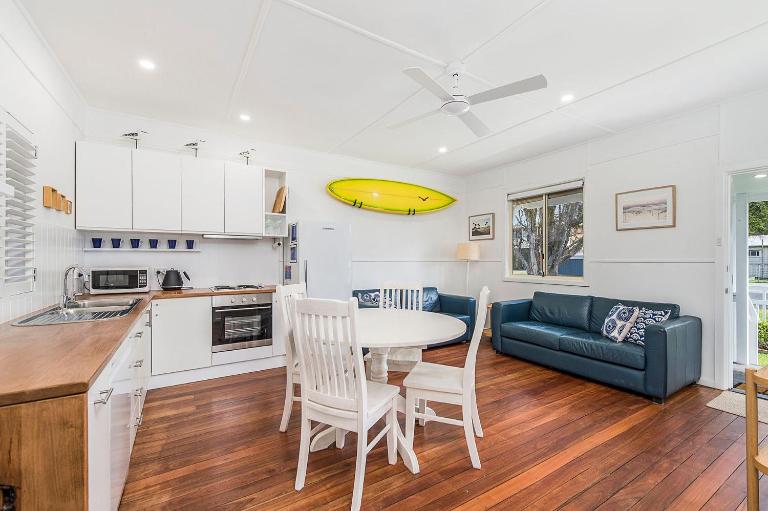 Ivys Beach House - Bed and Breakfast North Haven