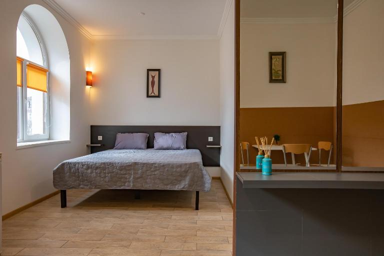White House 3 - B&B Truskavets