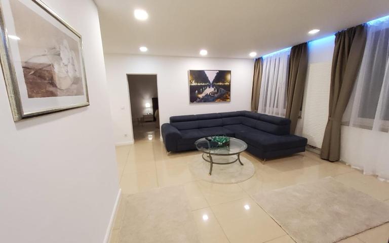 3 Zimmer Wohnung - Keine Party Wohnung ! 6 Personen - B&B Düsseldorf