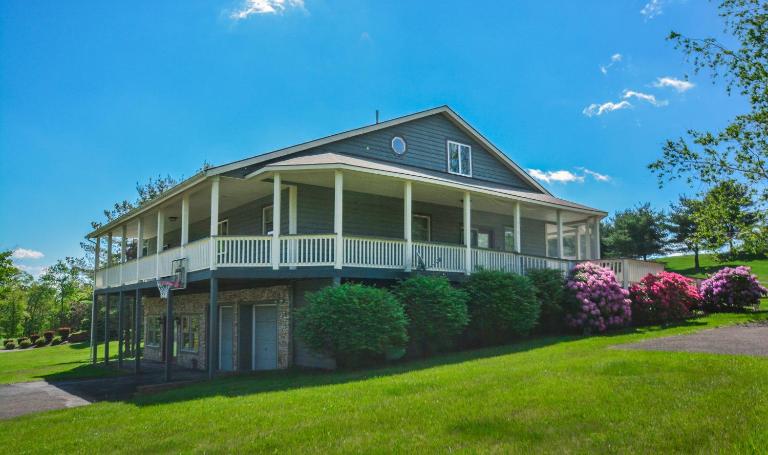 Forever Young - B&B McHenry