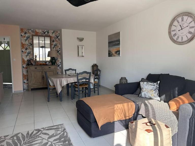 Charmante maison au calme - Chambres d'hôtes Aigues-Mortes