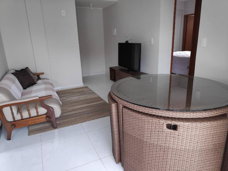 Apartamento Ar condicionado, varanda, 2 vagas garagem - B&B Muriaé