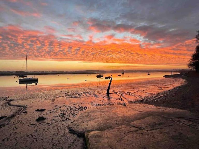 Rockhopper Cottage, Waldringfield - Bed and Breakfast Woodbridge