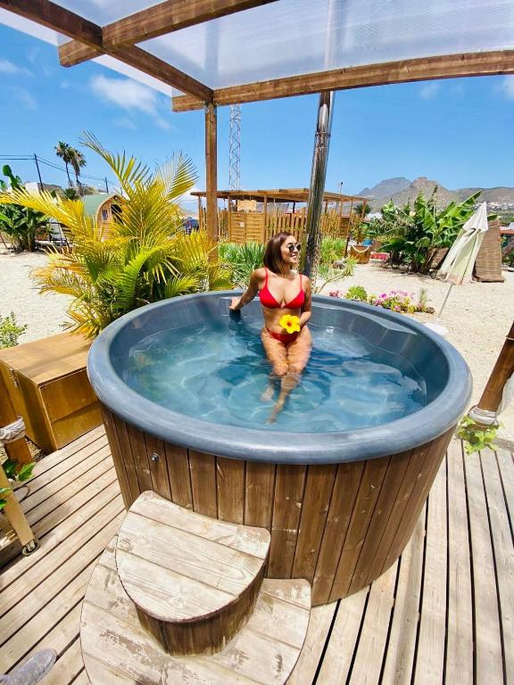 Alisios Hot Tub, Piscina y Naturaleza - Chambres d'hôtes Buzanada
