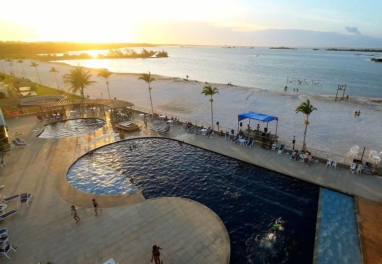 Golden Lake Arraial do Cabo Resort - B&B Arraial do Cabo