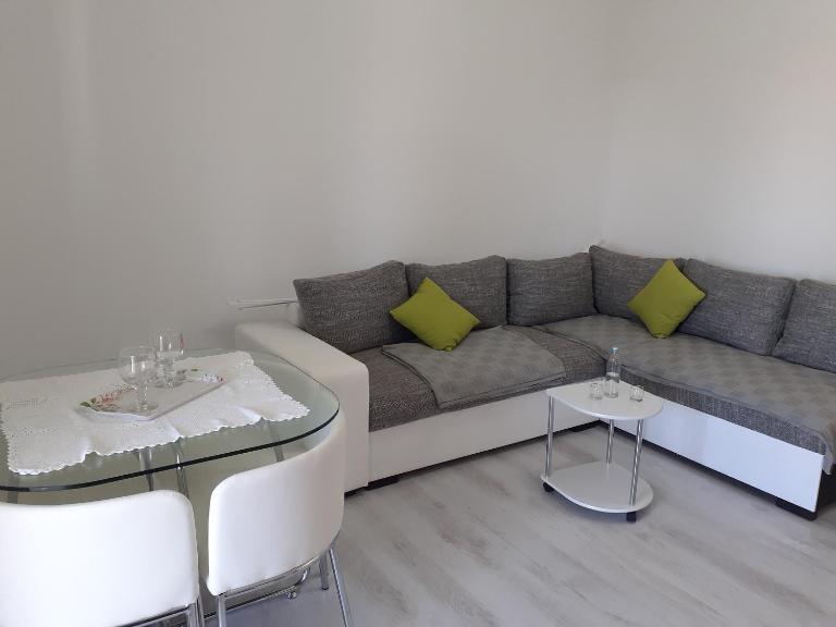 APARTMAN DOKOZA - MARINA IV - B&B Vir