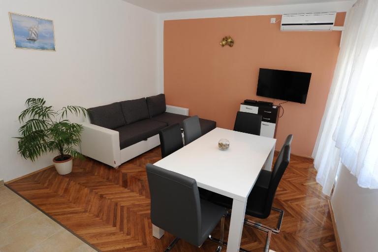 Voshta 2 bedroom apartment - Bed and Breakfast Zadar