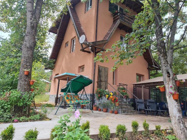 Вила Вайлин - B&B Batak