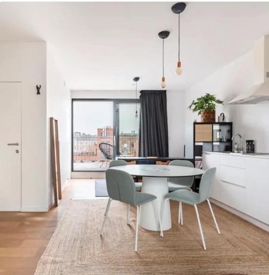 New apartment with big terrace and great views! - Bed and Breakfast Leuven