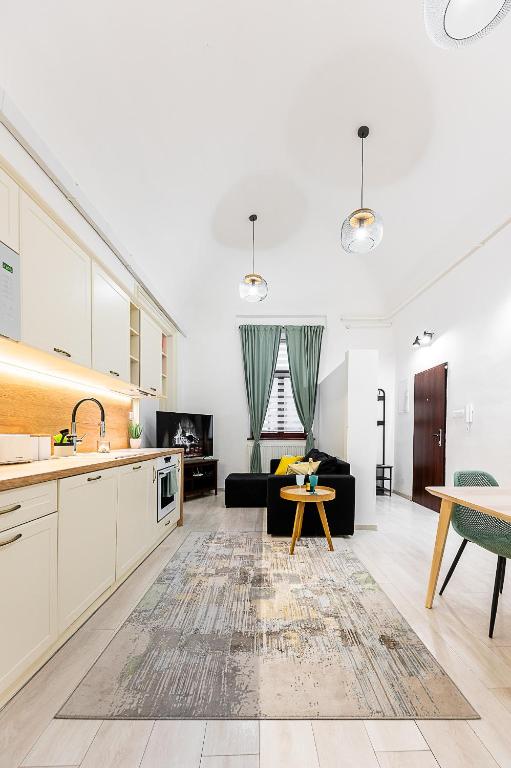 Mlynska Center Apartment Kosice with private Parking - B&B Košice