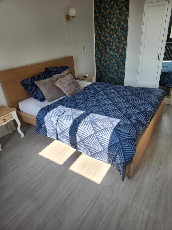 LOCATION T2 - Chambres d'hôtes Chenac-Saint-Seurin-d'Uzet