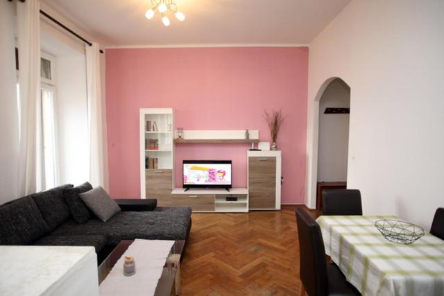 Apartment Una - B&B Pula