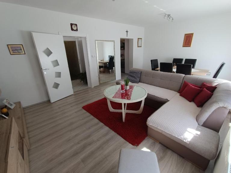 Kuća za odmor KOD MARE - B&B Vukovar