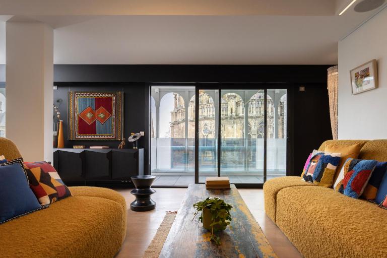 Les Suites 7 Anges - Vue Cathédrale, Parking & Centre Historique Reims - Bed and Breakfast Reims