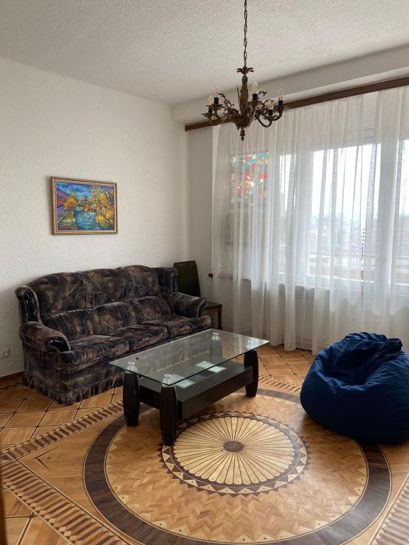 Yerevan Center, 4 room, Stunning Views, Sommer Special Offfer , Zonnen Zimmer - B&B Jerevan