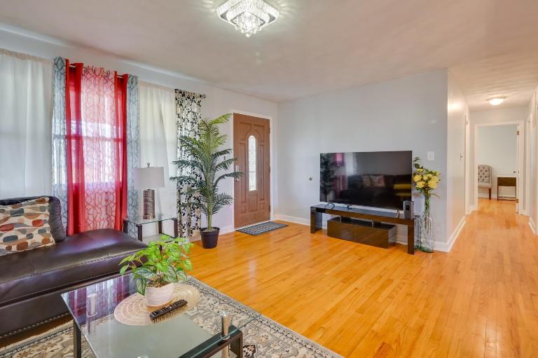 Deck & Grill: Convenient Home in Hummelstown - B&B Hummelstown