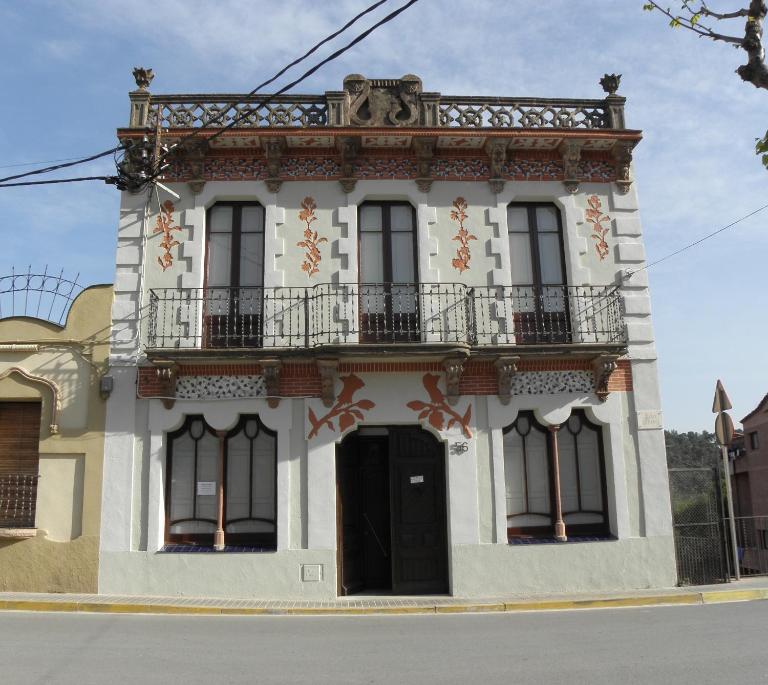 Hostal Cal Pla - Bed and Breakfast Sant Llorenç Savall