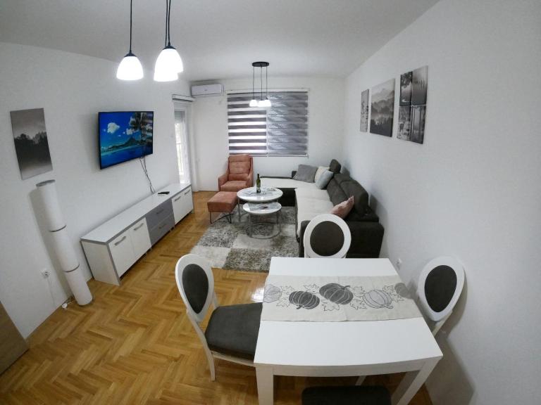 Z&R SUNLIGHT - Ferienwohnung Trebinje