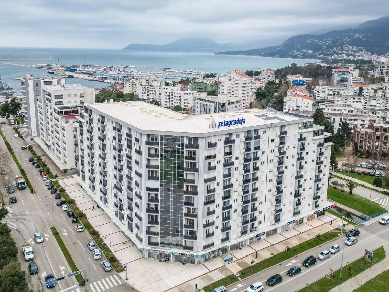 Luxury AMAAA Apartment - B&B Antivari