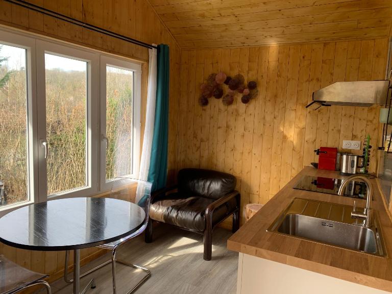 Chalet romantique Terrasse privée Île aux Palmiers - Chambres d'hôtes Isles-lès-Villenoy
