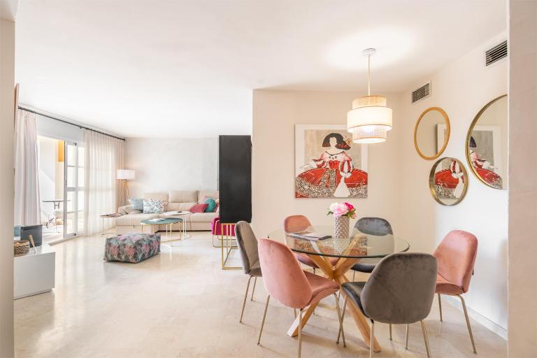 Apartamento con piscina, golf y solarium by Rent Me - B&B Estepona