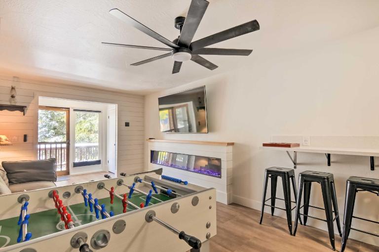 The Cottages: Skiers Escape Half-Mi to Eagle Point - B&B Beaver