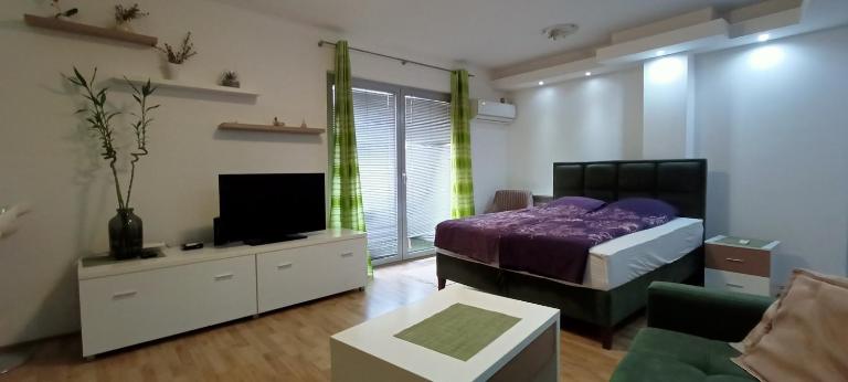 Despot 105 - B&B Belgrado