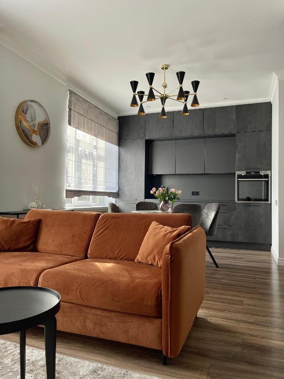 Danes23 - Self Check-in, Free Parking, Park and River View, Oldtown - B&B Klaipėda